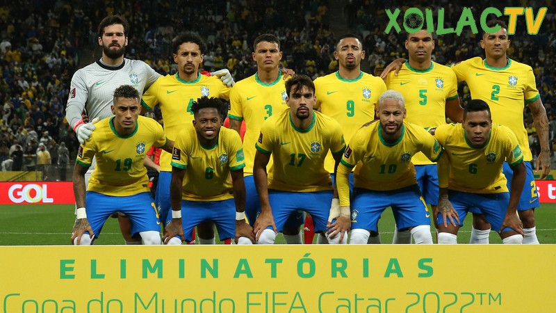 Đội tuyển bóng đá quốc gia Brazil có màu sắc chính là màu vàng và xanh
